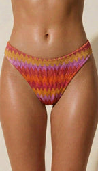 Ruby Kiss Deluxe-Full Bottom
